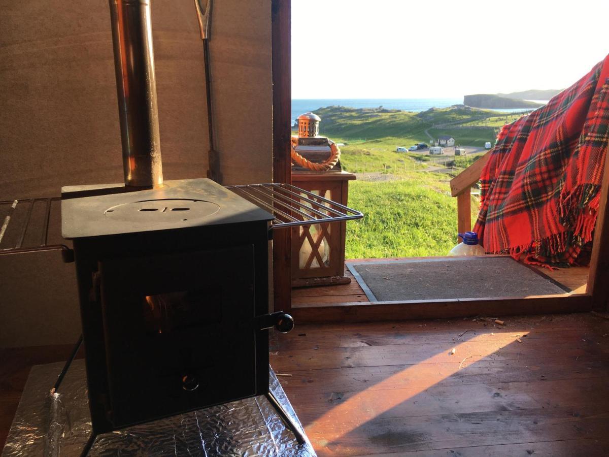 Eco Crofters Wagon By The Beach Oldshoremore Exterior foto